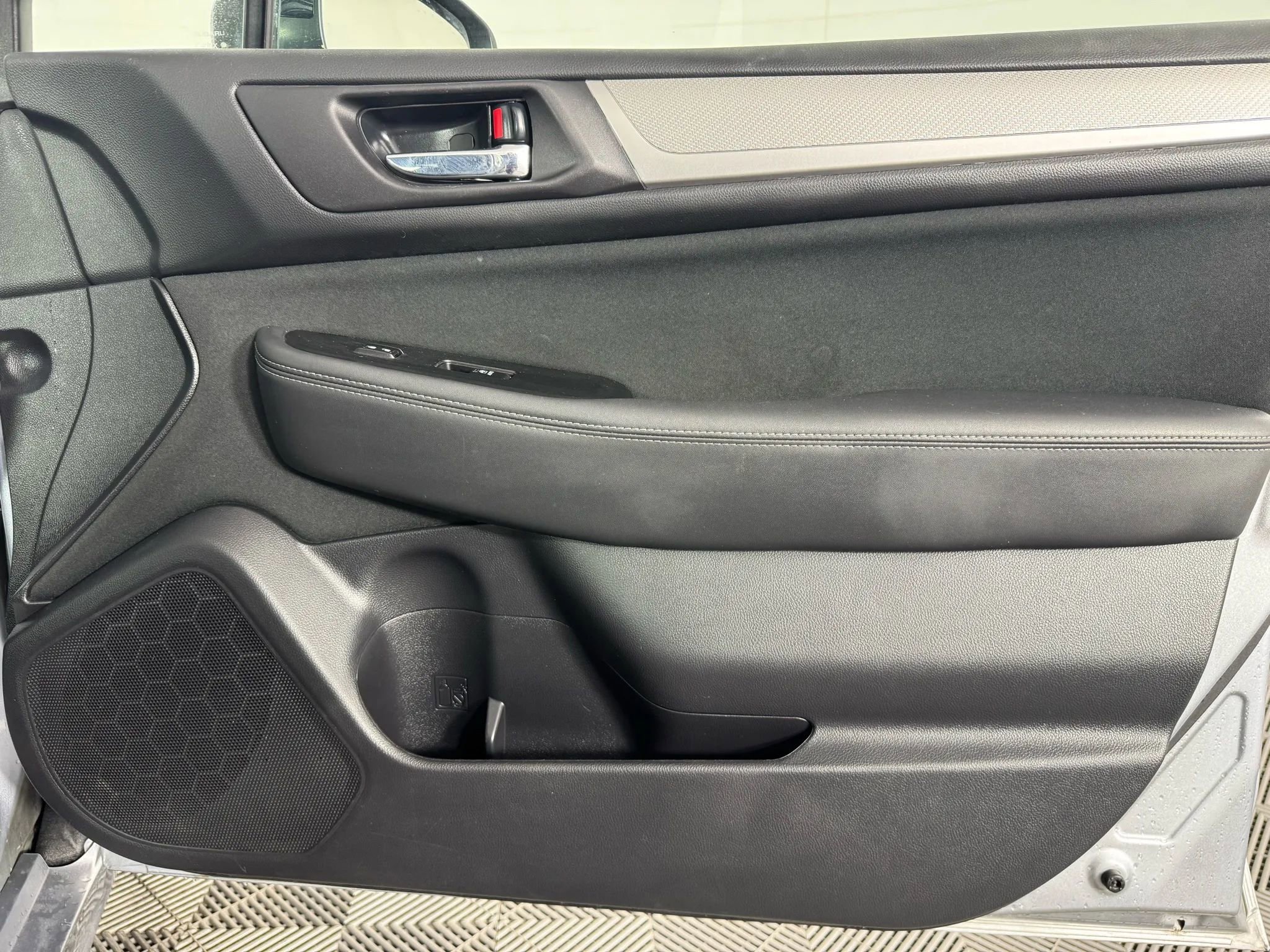 Used 2018 Subaru Legacy 2.5i Premium w/ Eyesight & BSD & Rcta & HBA image 38