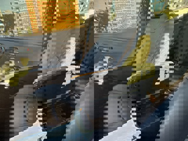 Used 2016 Toyota Prius Three Touring image 27