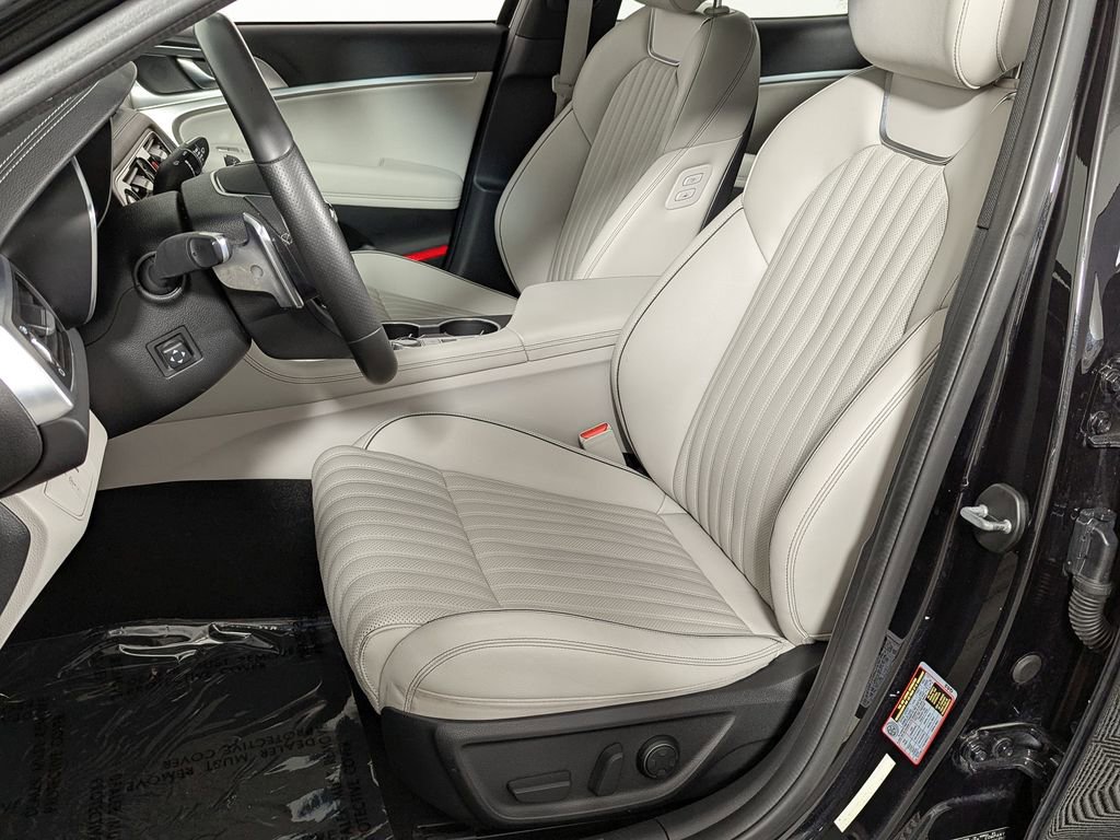 Used 2022 Genesis G70 2.0T w/ Prestige Package RWD image 16