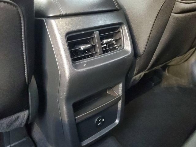 Certified 2022 Ford Edge SE w/ Black Appearance Package image 12