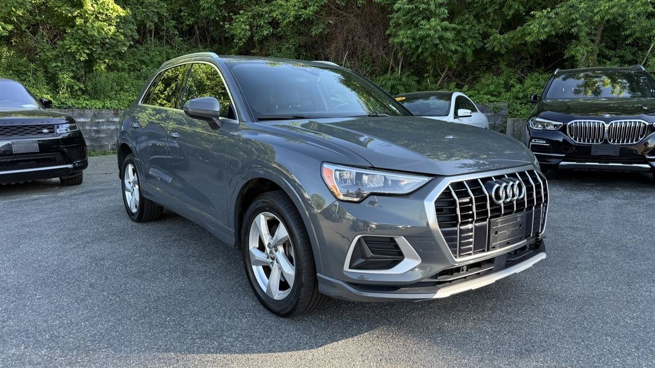 Used 2020 Audi Q3 2.0T Premium w/ Convenience Package AWD/4WD image 21