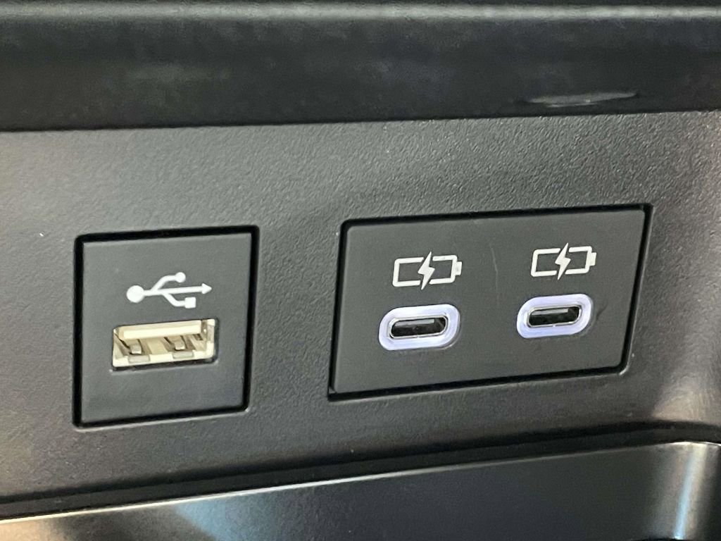 Used 2026 Toyota Camry SE w/ Multimedia Upgrade Package image 28