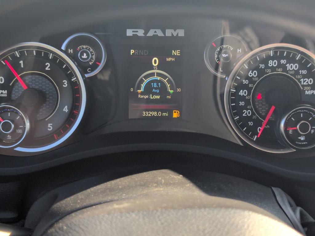 Used 2024 RAM 2500 Tradesman w/ Chrome Appearance Group image 18