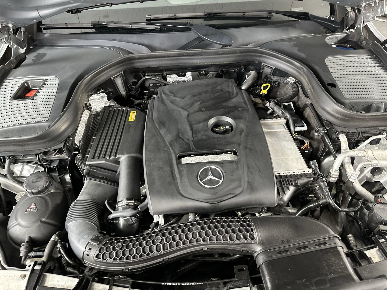 Used 2018 Mercedes-Benz GLC 300 4MATIC w/ Premium Package image 32