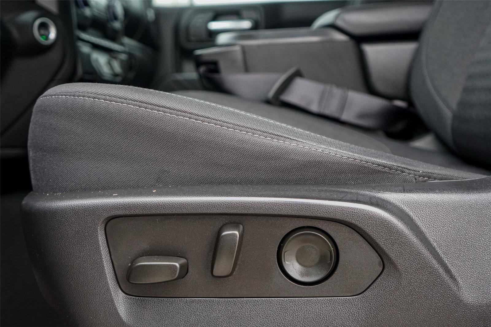 Used 2023 Chevrolet Silverado 1500 Custom RWD image 19