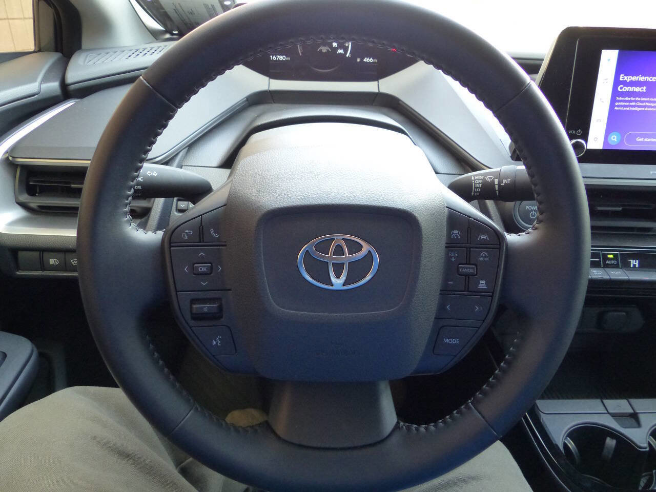 Used 2024 Toyota Prius LE image 36