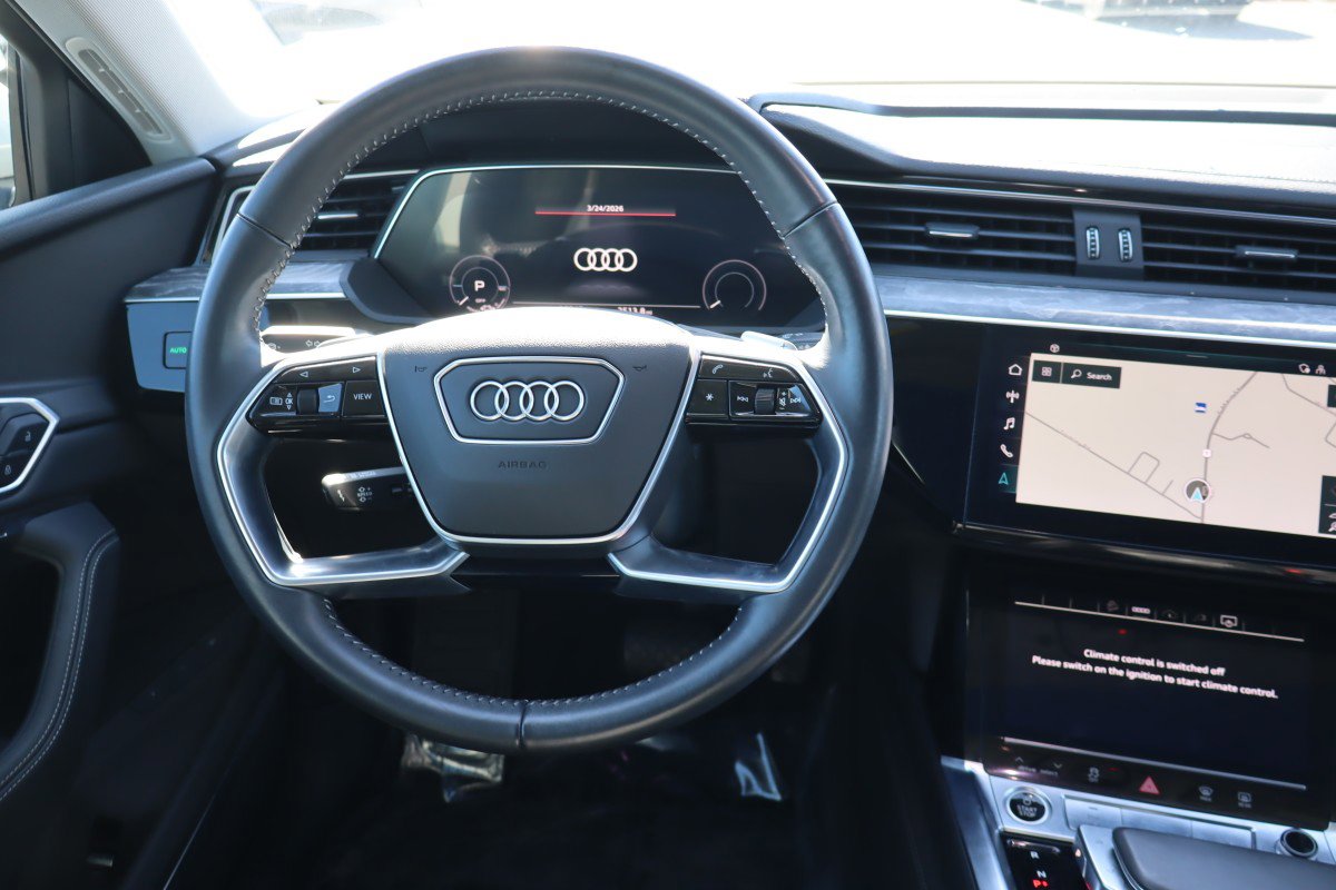 Used 2021 Audi e-tron Premium Plus w/ Premium Plus Package image 10