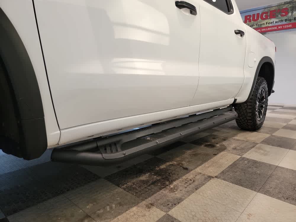 Used 2024 Chevrolet Silverado 1500 ZR2 AWD/4WD image 9
