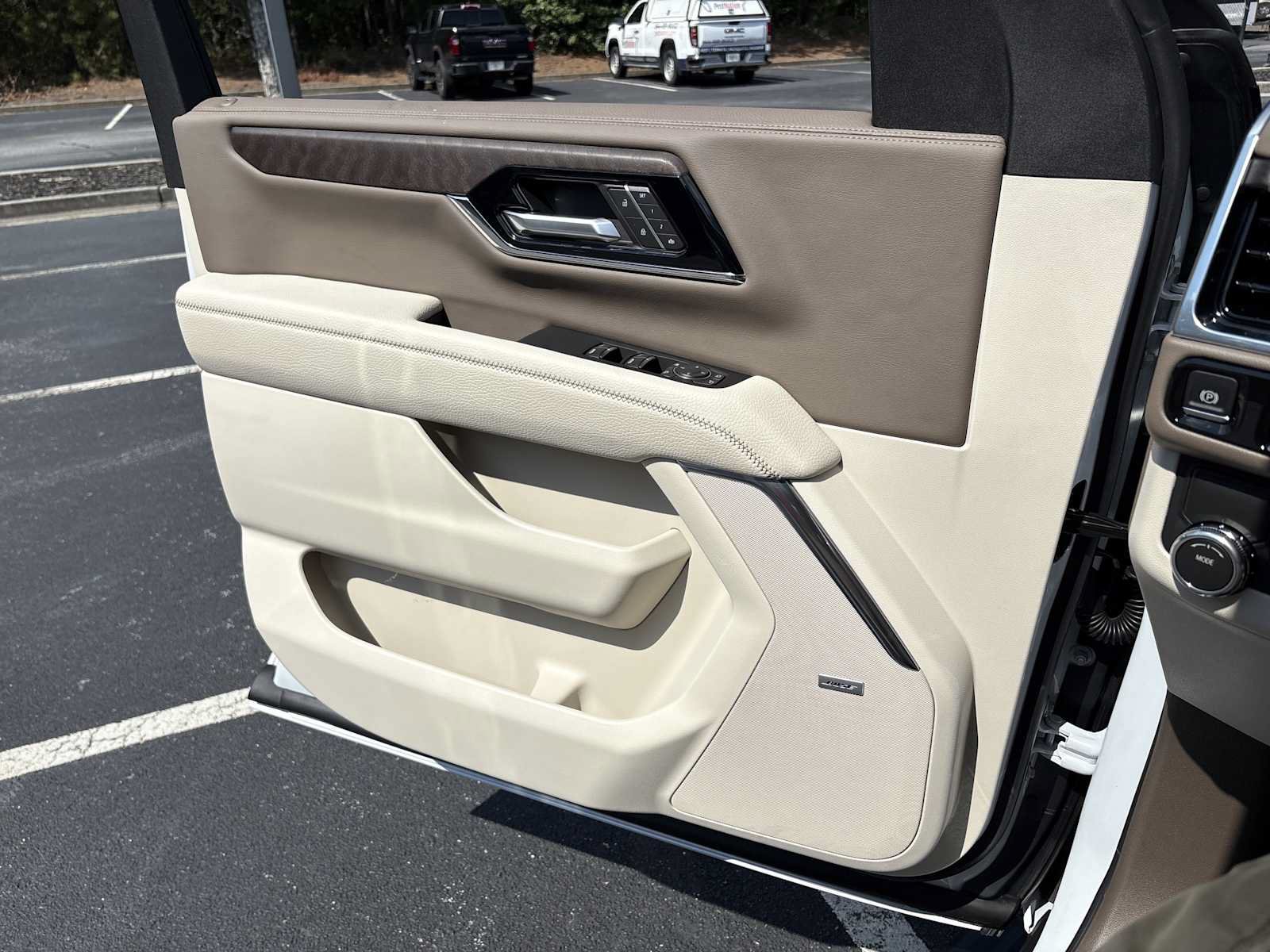 New 2026 GMC Yukon Denali w/ Sun & Power Step Package RWD image 13