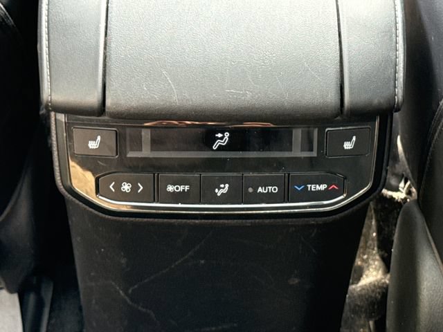 Used 2021 Toyota Highlander Platinum AWD/4WD image 22