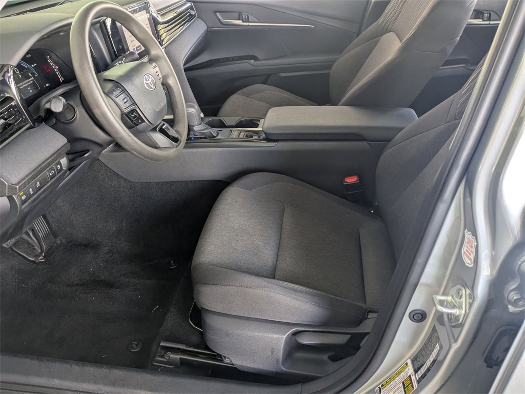 Used 2025 Toyota Camry LE image 20