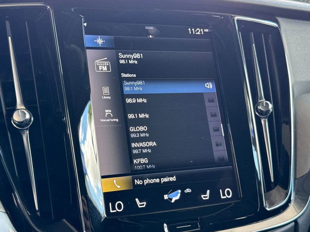 Certified 2021 Volvo V60 T5 Cross Country w/ Climate Package image 17