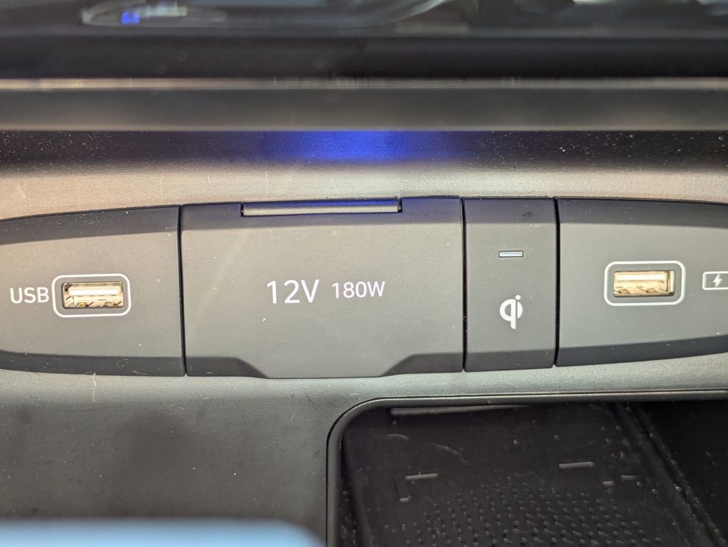 Used 2024 Hyundai Santa Cruz Limited image 25