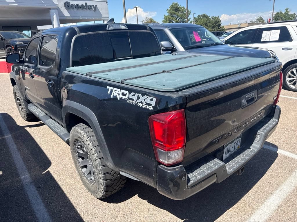 Used 2017 Toyota Tacoma TRD Off-Road AWD/4WD image 6