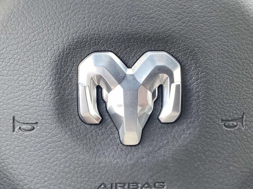 New 2026 RAM 1500 Express AWD/4WD image 29
