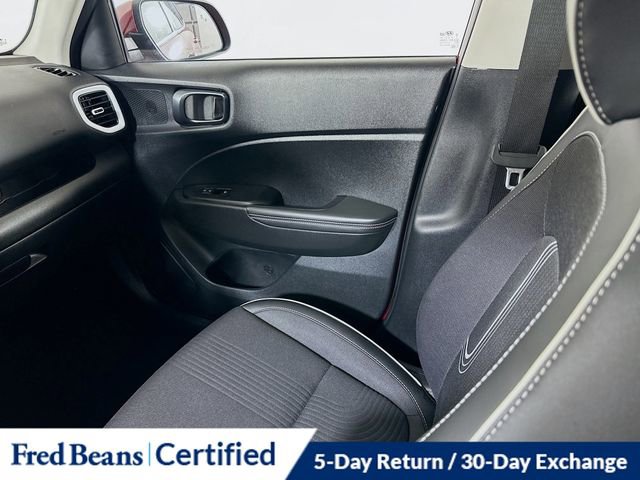 Certified 2025 Hyundai Venue Limited image 25