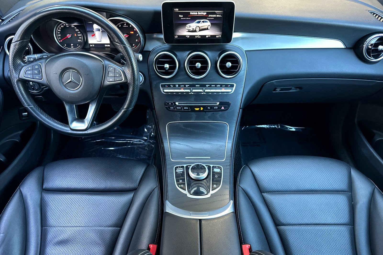 Used 2019 Mercedes-Benz GLC 300 4MATIC image 17