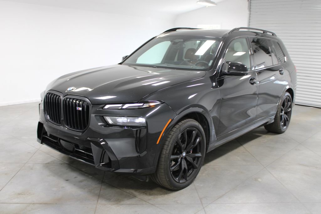 Used 2024 BMW X7 M60i w/ Executive Package image 4