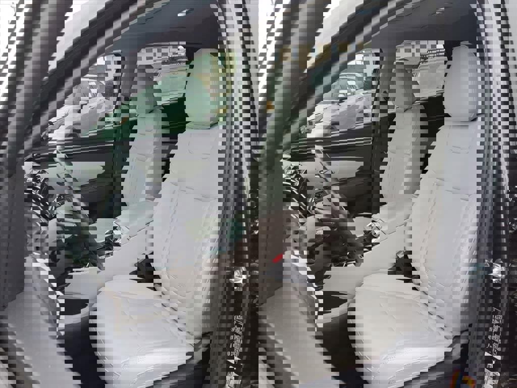 Used 2024 Hyundai Tucson SEL w/ Convenience Package image 3