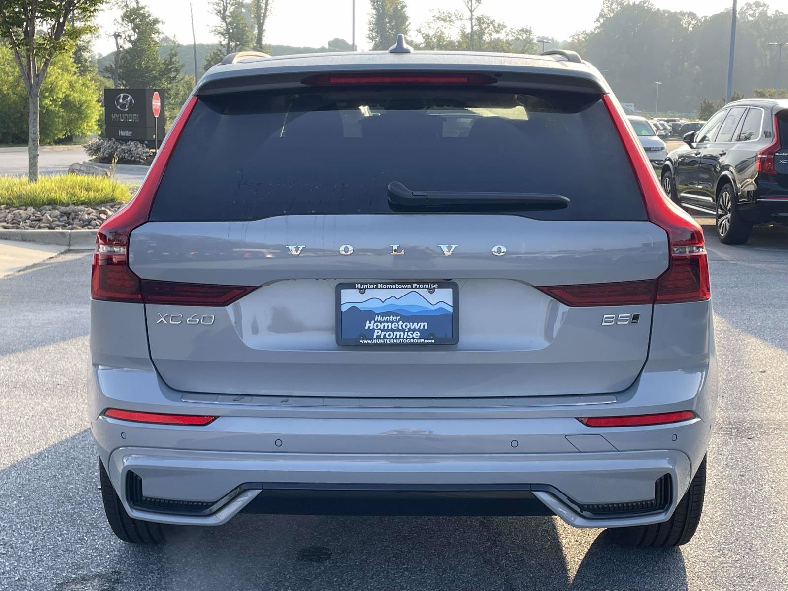 New 2026 Volvo XC60 B5 Plus w/ Protection Package Premier AWD/4WD image 27