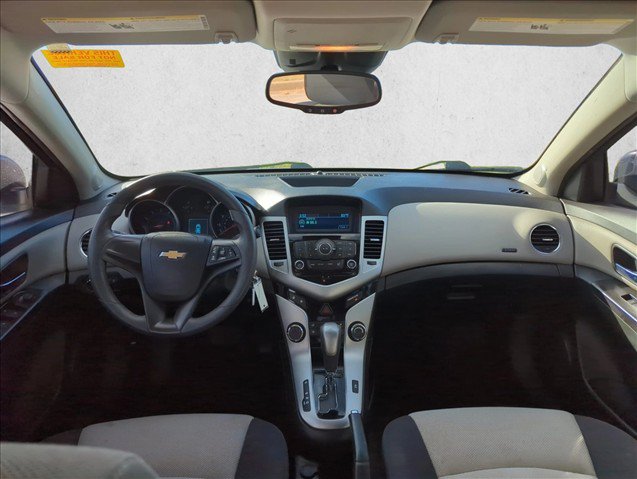 Used 2014 Chevrolet Cruze LS FWD image 20