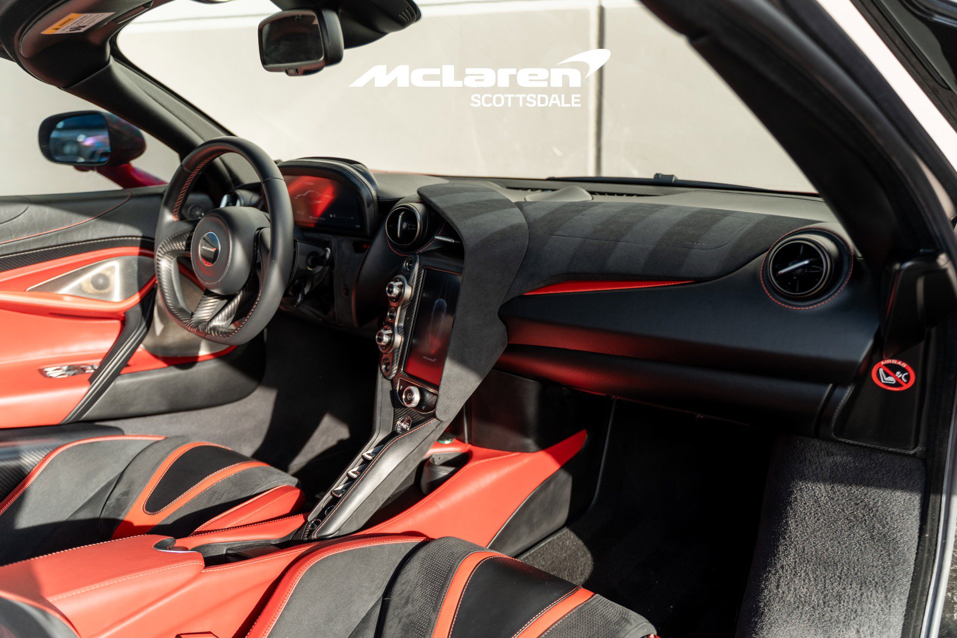 Used 2018 McLaren 720S Performance RWD image 34