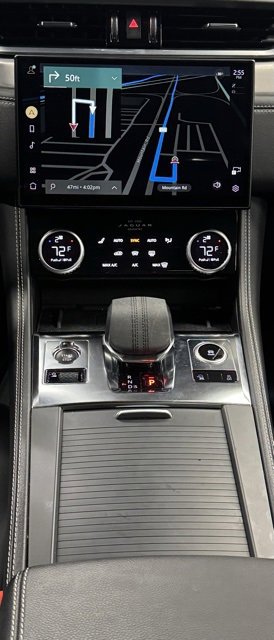 Used 2024 Jaguar F-PACE R-Dynamic S image 21