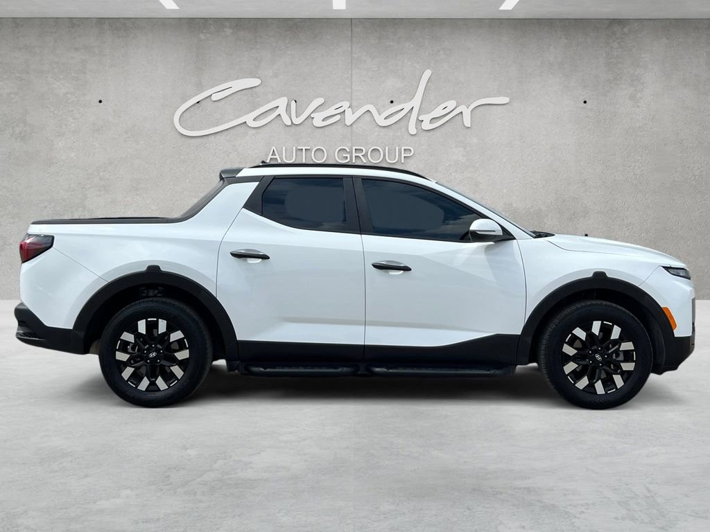 Used 2025 Hyundai Santa Cruz SEL FWD image 17