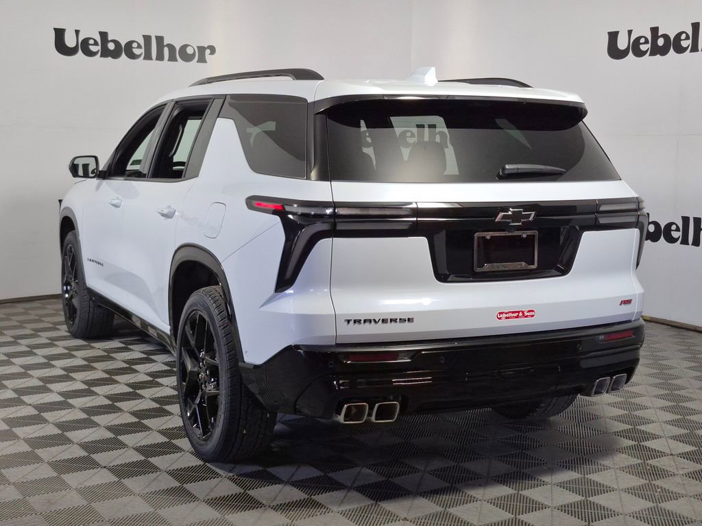 New 2026 Chevrolet Traverse RS w/ LPO, Floor Liner Package FWD image 5