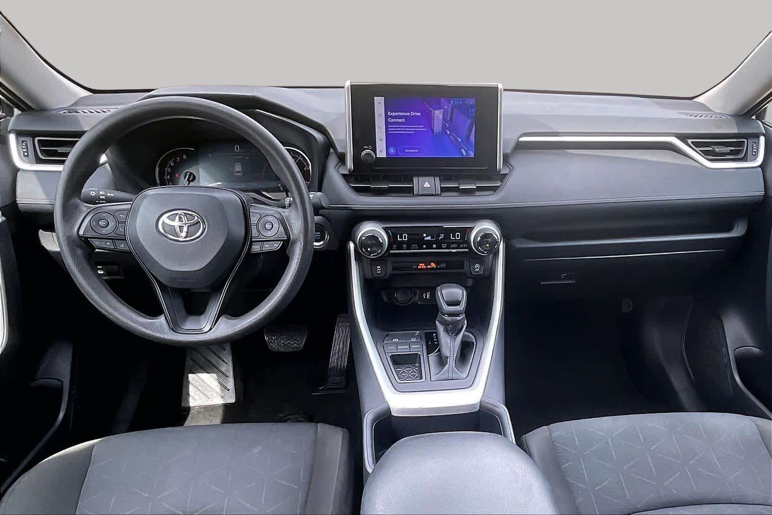 Used 2025 Toyota RAV4 XLE FWD image 29