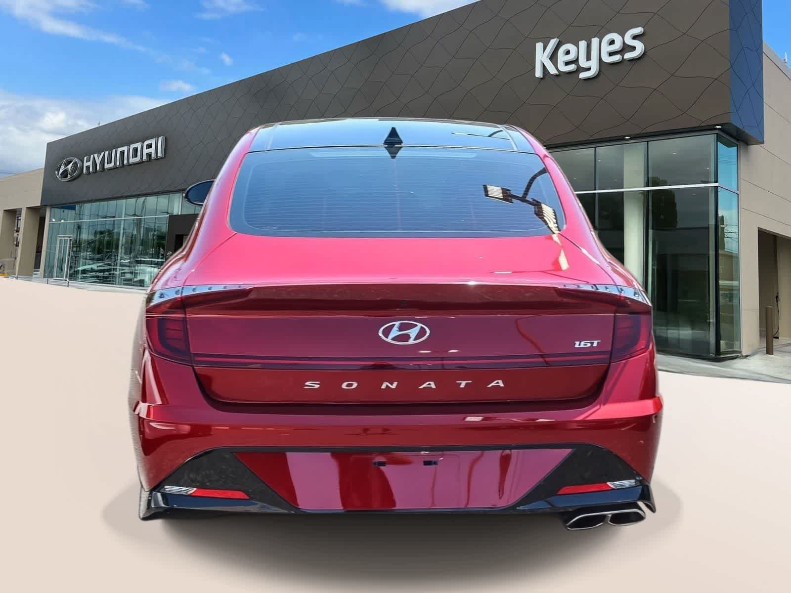Certified 2023 Hyundai Sonata SEL Plus w/ Preferred Accessory Package FWD image 6