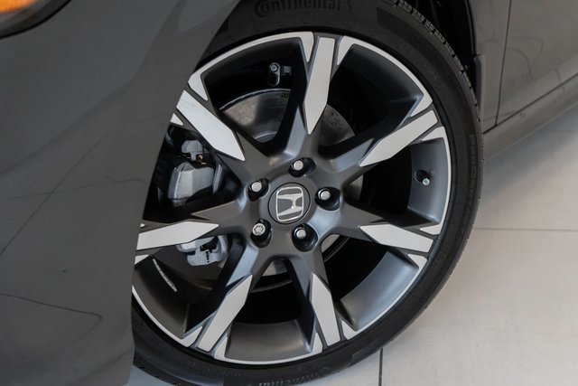 Used 2025 Honda Civic Sport image 2