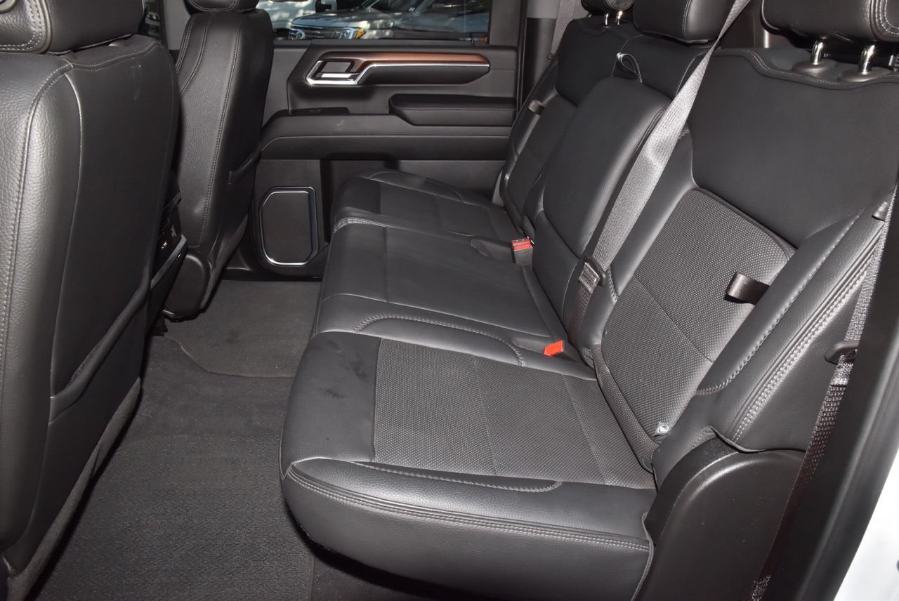 Used 2024 GMC Sierra 2500 Denali w/ Denali Reserve Package AWD/4WD image 14