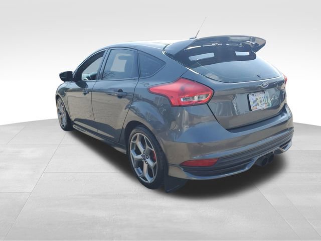 Used 2018 Ford Focus ST FWD image 6