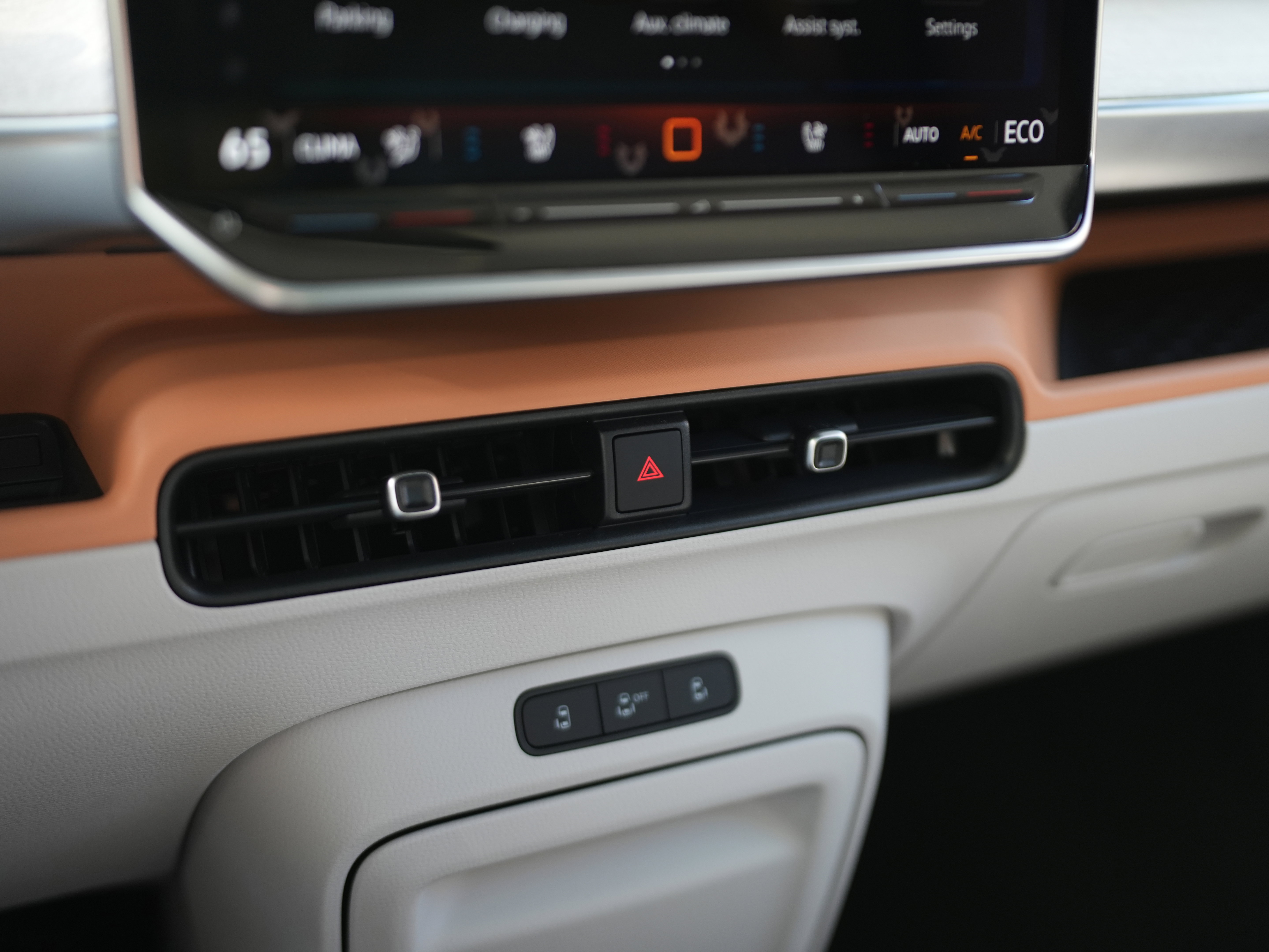 New 2025 Volkswagen ID. Buzz Pro S Plus image 15