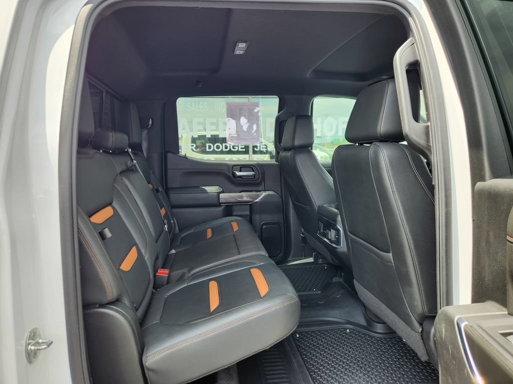 Used 2022 GMC Sierra 1500 AT4 w/ AT4 Preferred Package AWD/4WD image 13