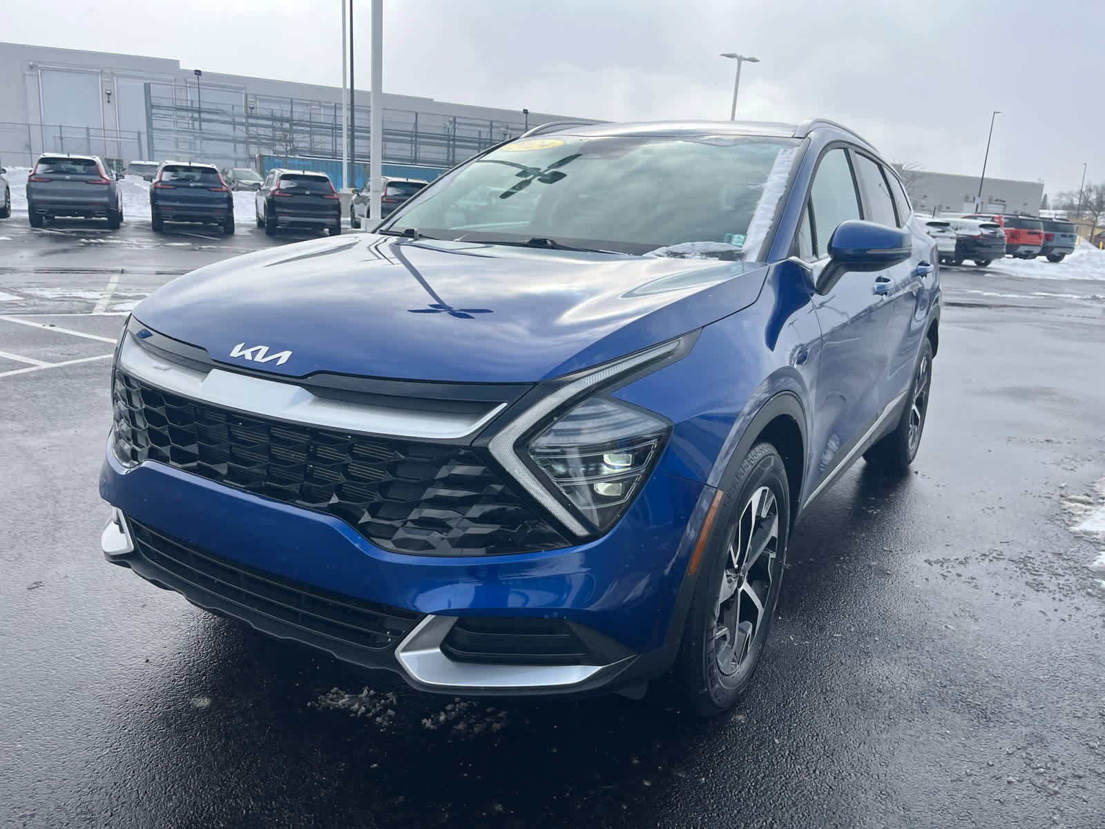 Used 2024 Kia Sportage EX image 7