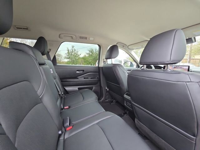 New 2026 Nissan Pathfinder SL FWD image 29