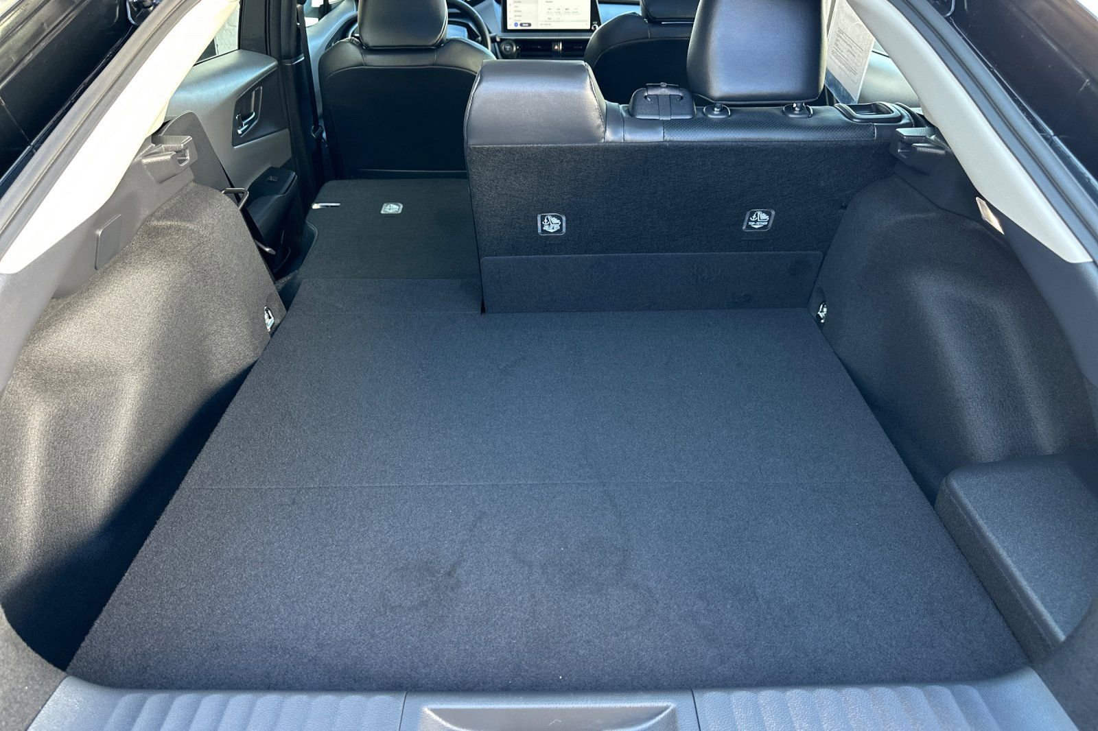 Used 2026 Toyota Prius XLE image 16