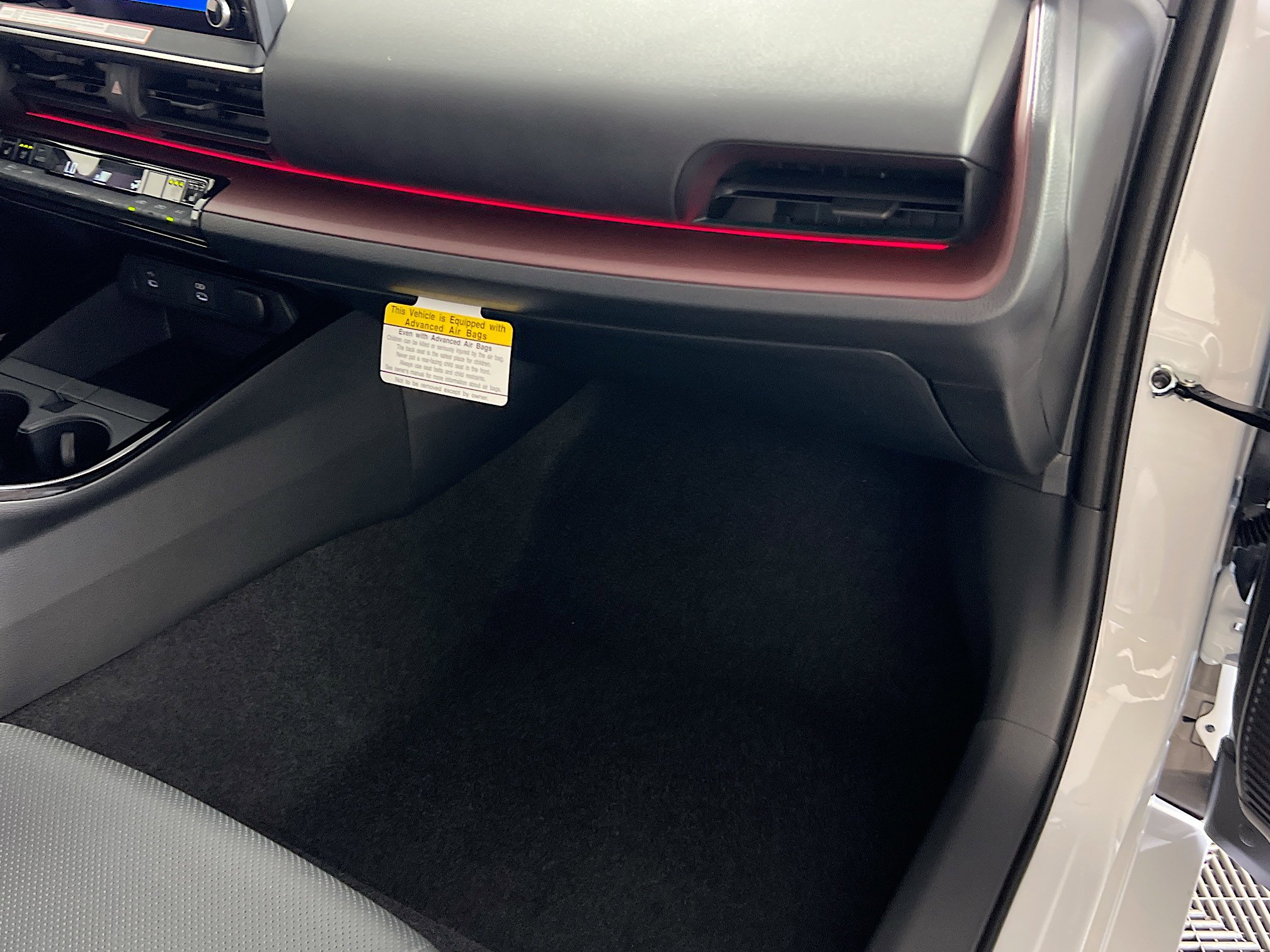 New 2026 Toyota Prius Plug-In Hybrid image 34