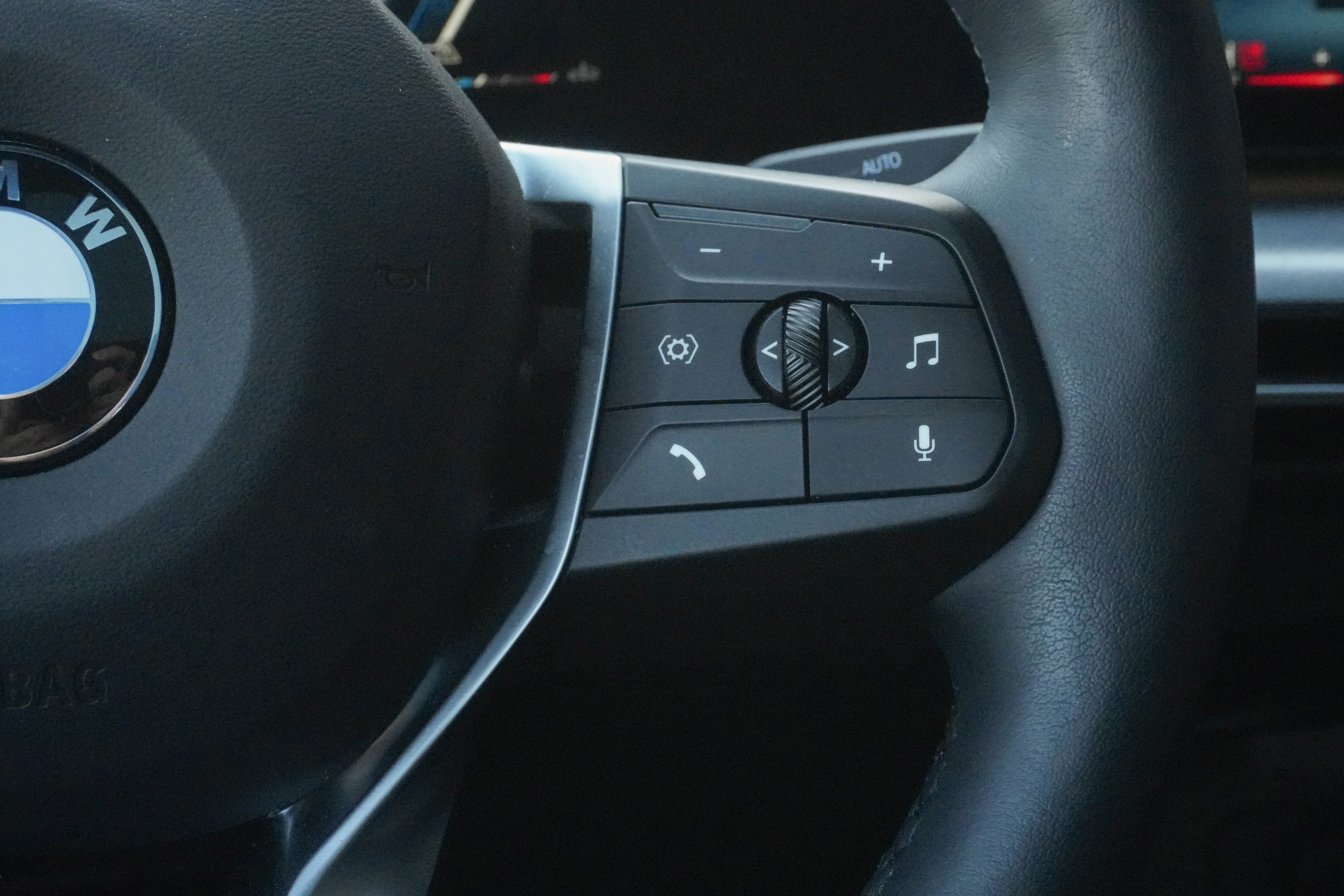 Used 2026 BMW X2 xDrive28i image 17