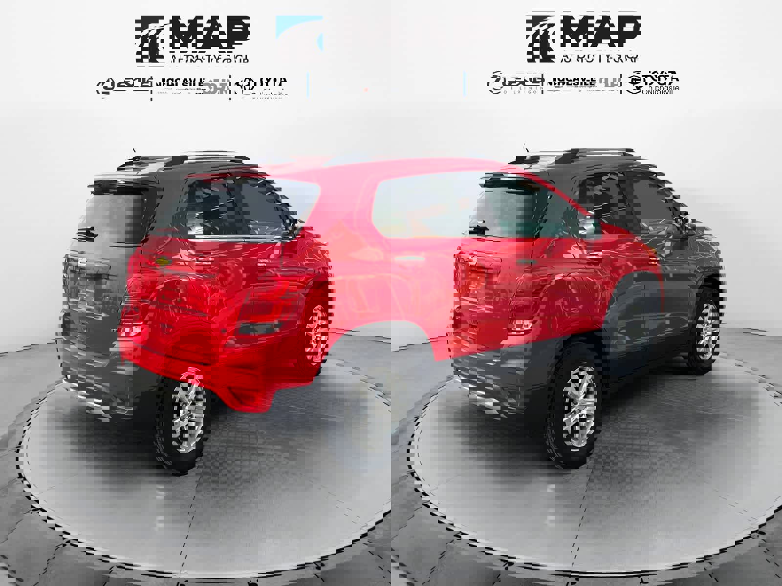 Used 2018 Chevrolet Trax LT w/ LT Convenience Package image 5