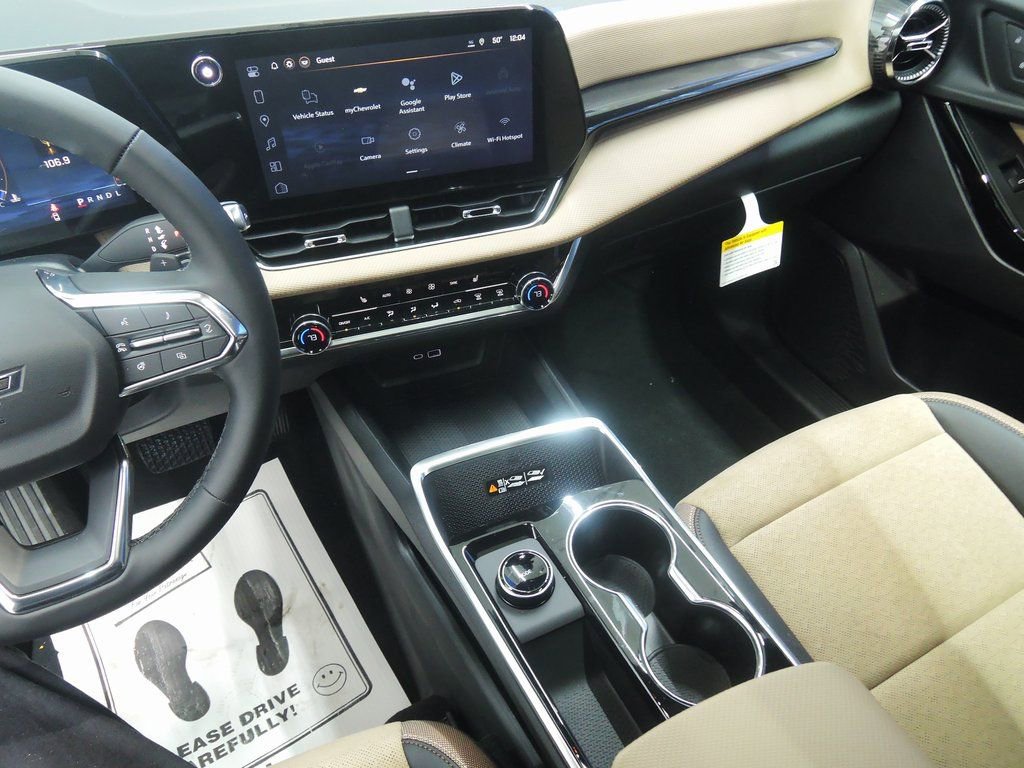 New 2026 Chevrolet Equinox ACTIV w/ Safety and Technology Package AWD/4WD image 17
