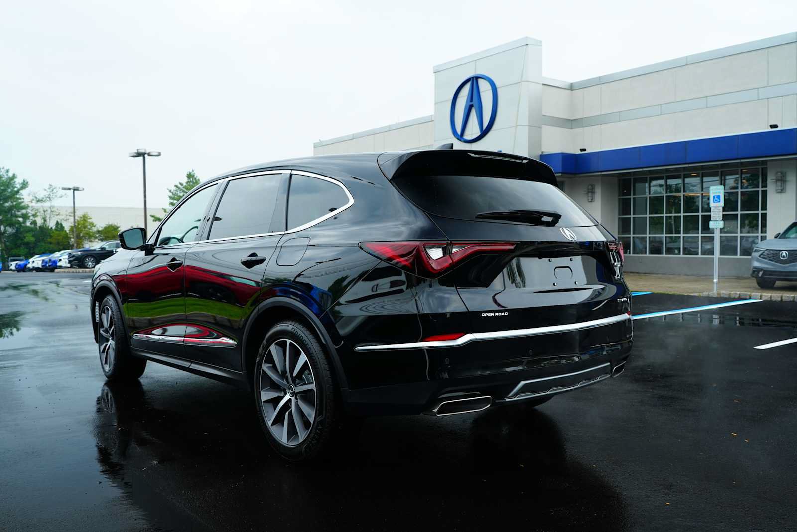 Certified 2026 Acura MDX w/ Technology Package AWD/4WD image 5