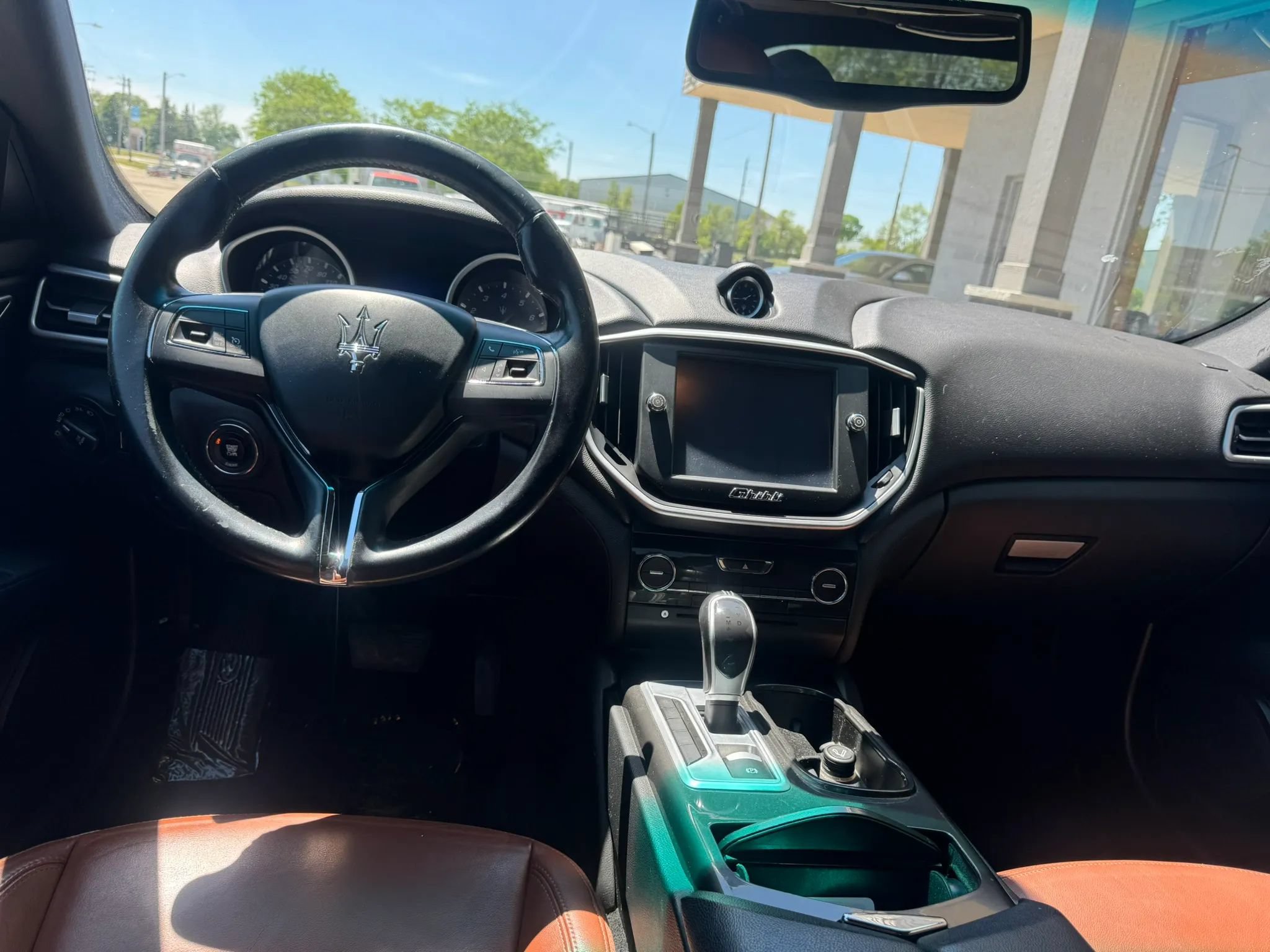 Used 2015 Maserati Ghibli RWD image 11