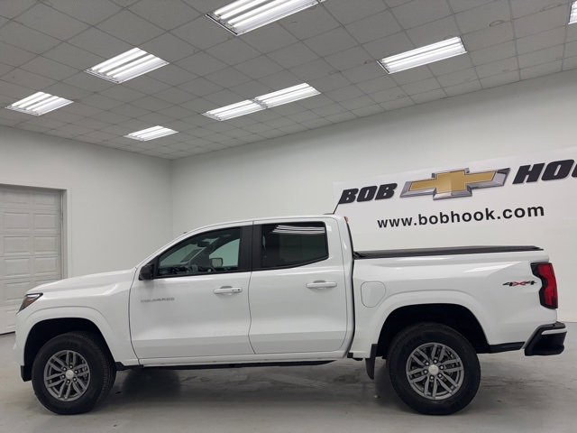 Used 2024 Chevrolet Colorado LT w/ LT Convenience Package image 8