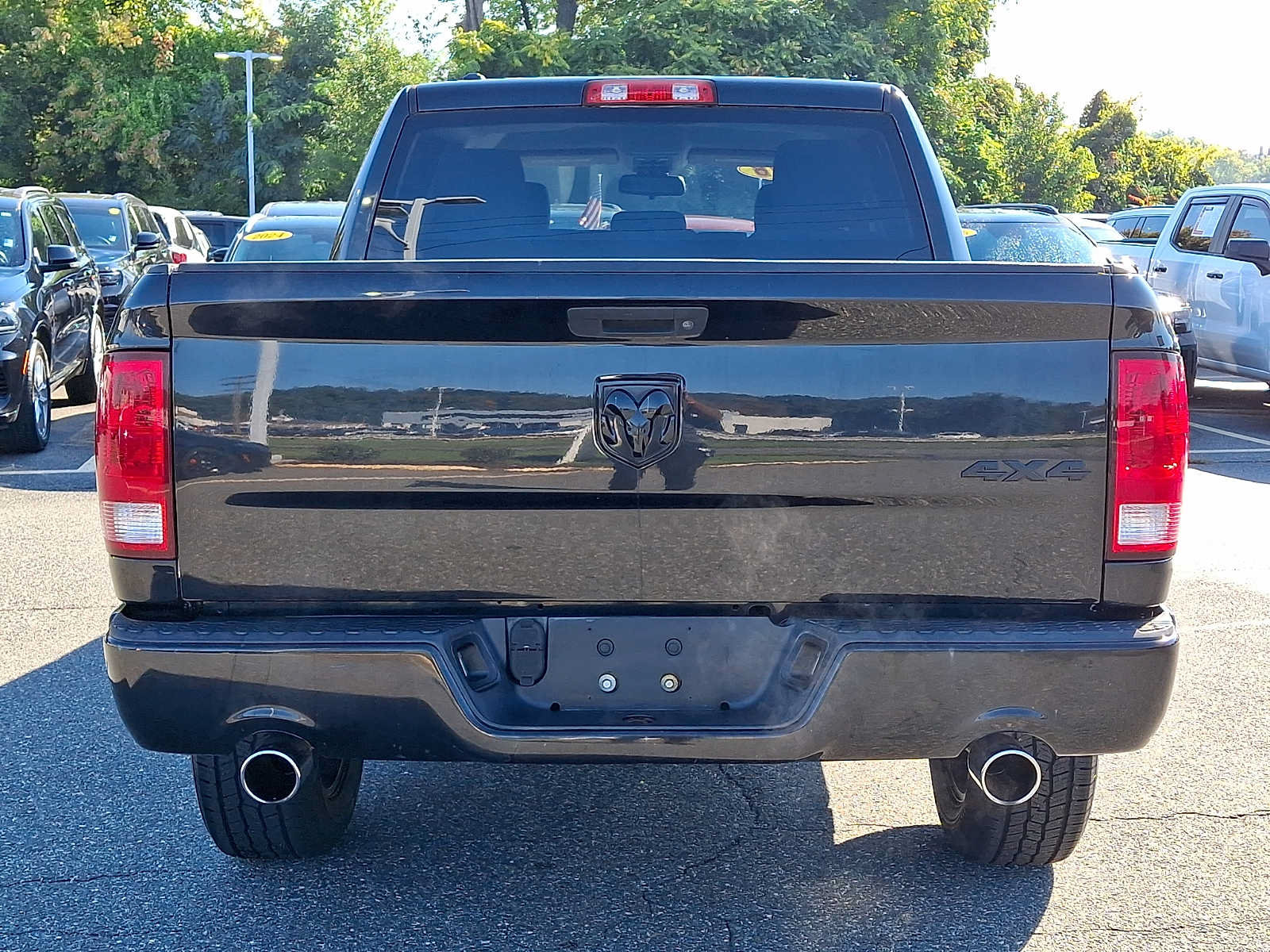 Used 2016 RAM 1500 Express w/ Black Ram 1500 Express Group AWD/4WD image 5