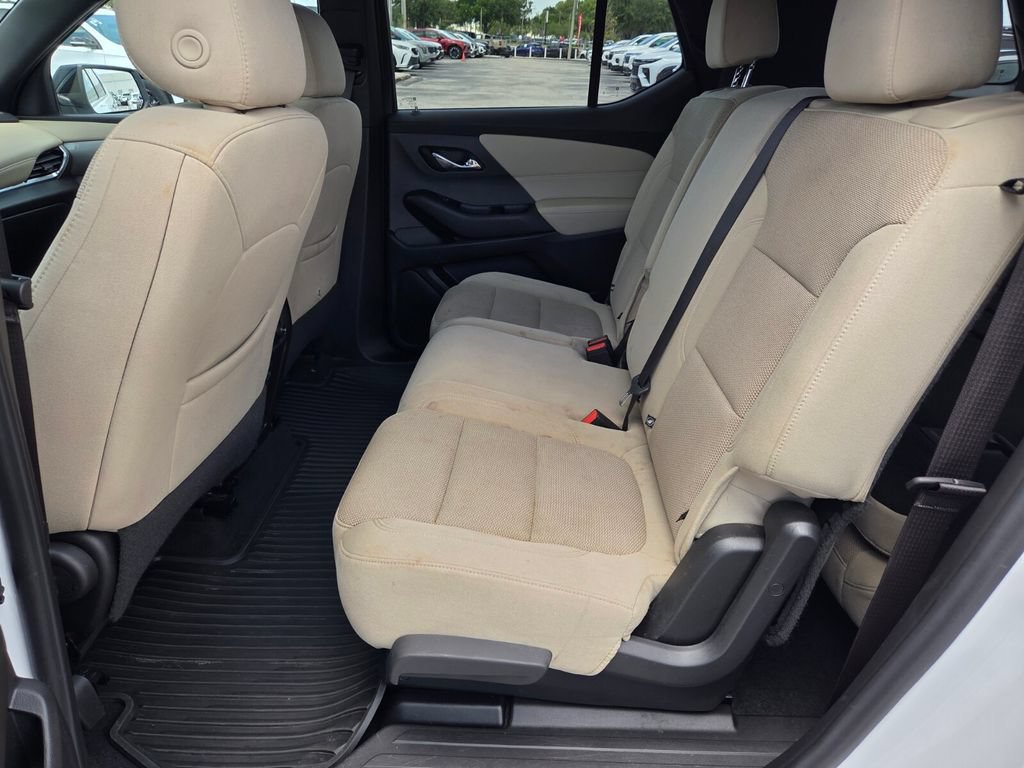 Certified 2023 Chevrolet Traverse LS FWD image 7