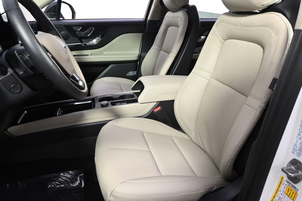 New 2026 Lincoln Corsair Reserve image 13