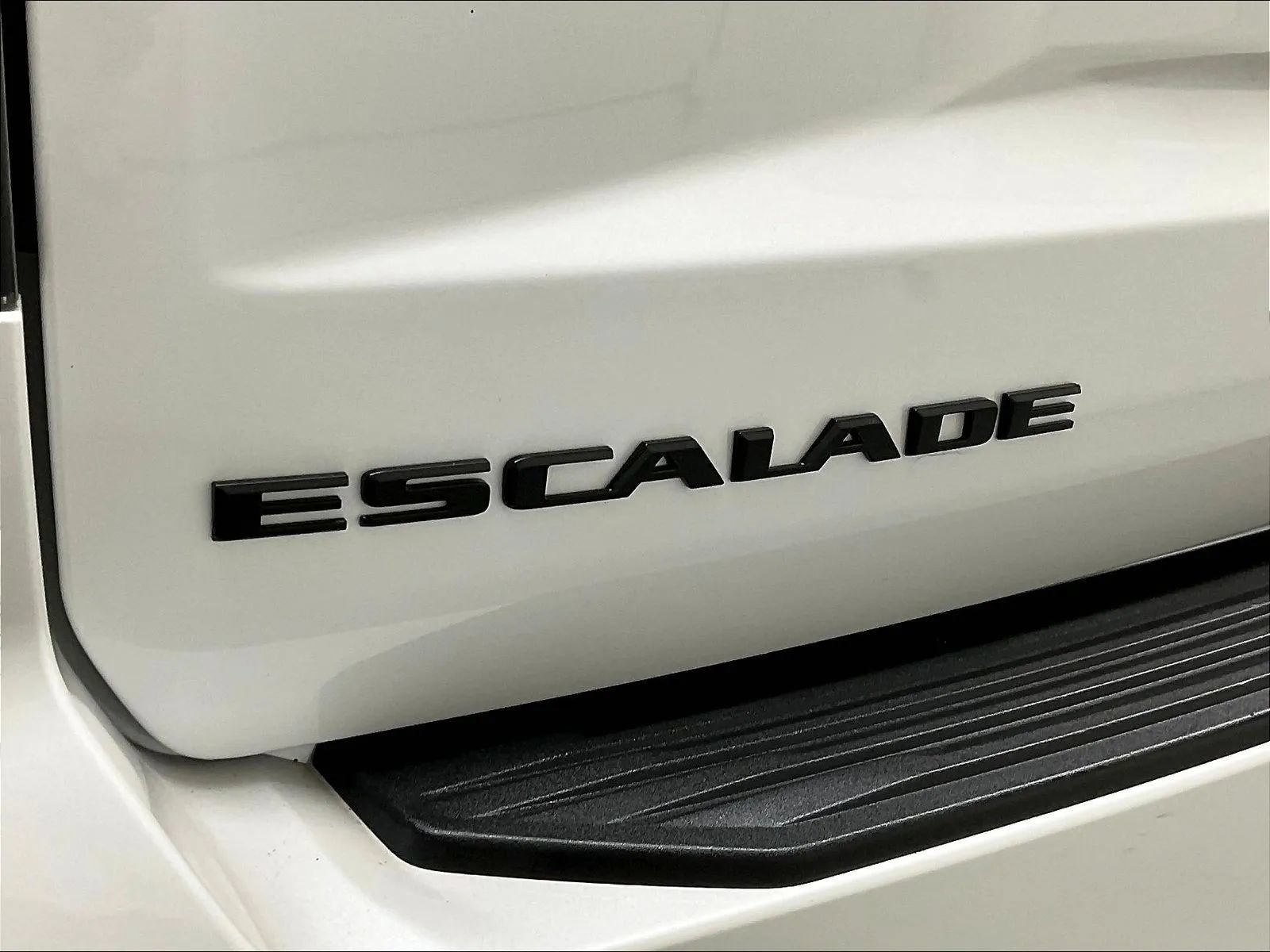 Used 2024 Cadillac Escalade Sport Platinum w/ LPO, ONYX Package AWD/4WD image 33